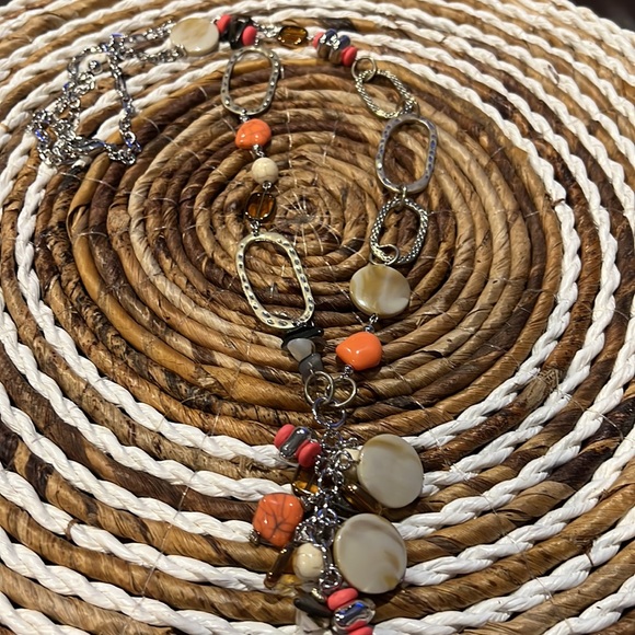 3/$18 Necklace with Silver, Oranges, Tan, Brown Colors - Lot 676 - Picture 3 of 10
